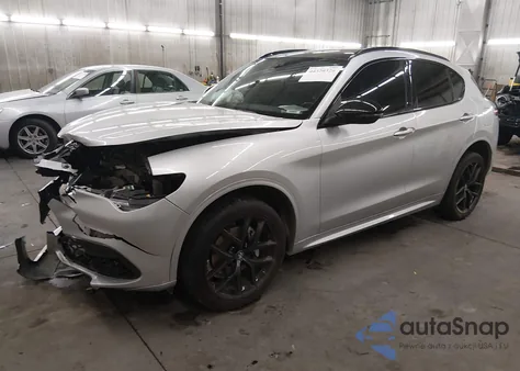 2021 Alfa Romeo Stelvio Ti Awd z USA, uszkodzony, nr VIN ZASPAKBNXM7D18339